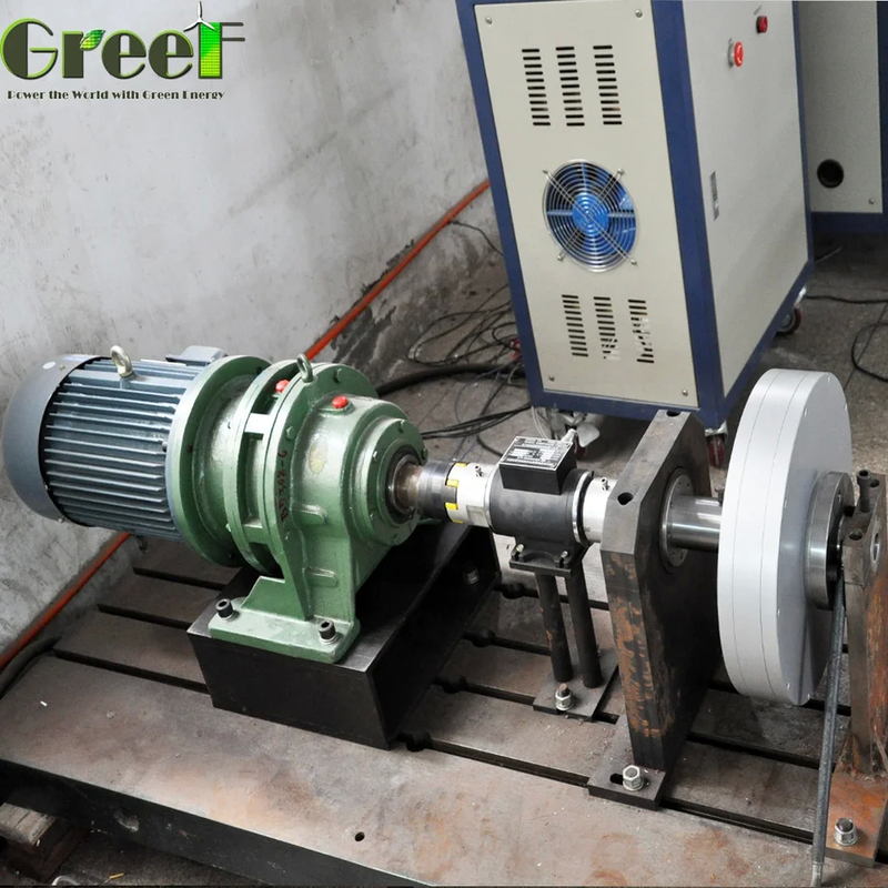 Generator magnet permanen tanpa inti dengan torsi start 1 N/M dan tingkat perlindungan IP 54