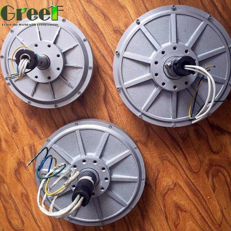Daya nominal 0.5kW-5000kW IP54 Kelas Perlindungan Generator Magnet Permanen Voltage Disesuaikan Untuk Industri