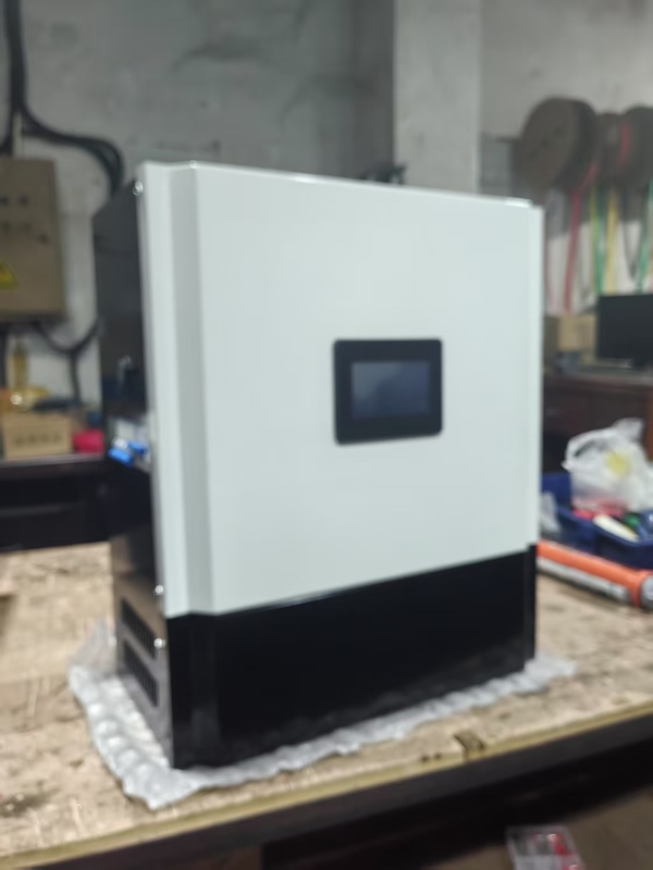 Maximize Energy with off grid Controller PWM/MPPT Method and Short Circuit Protection